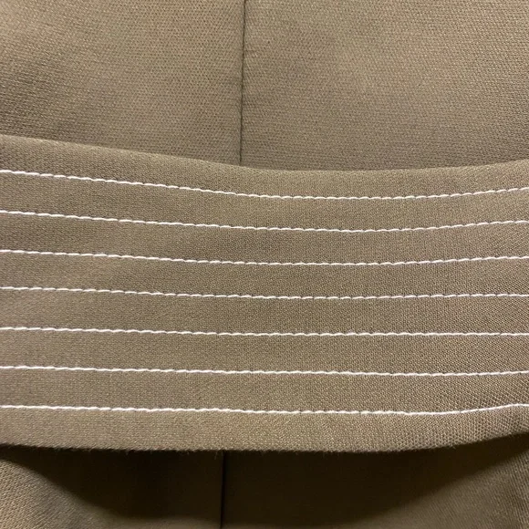 DIANE VON FURSTENBERG LUXURY OLIVE DRESS - Picture 3 of 6